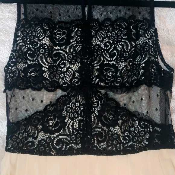 Summer 👗 - Picture 2 of 4